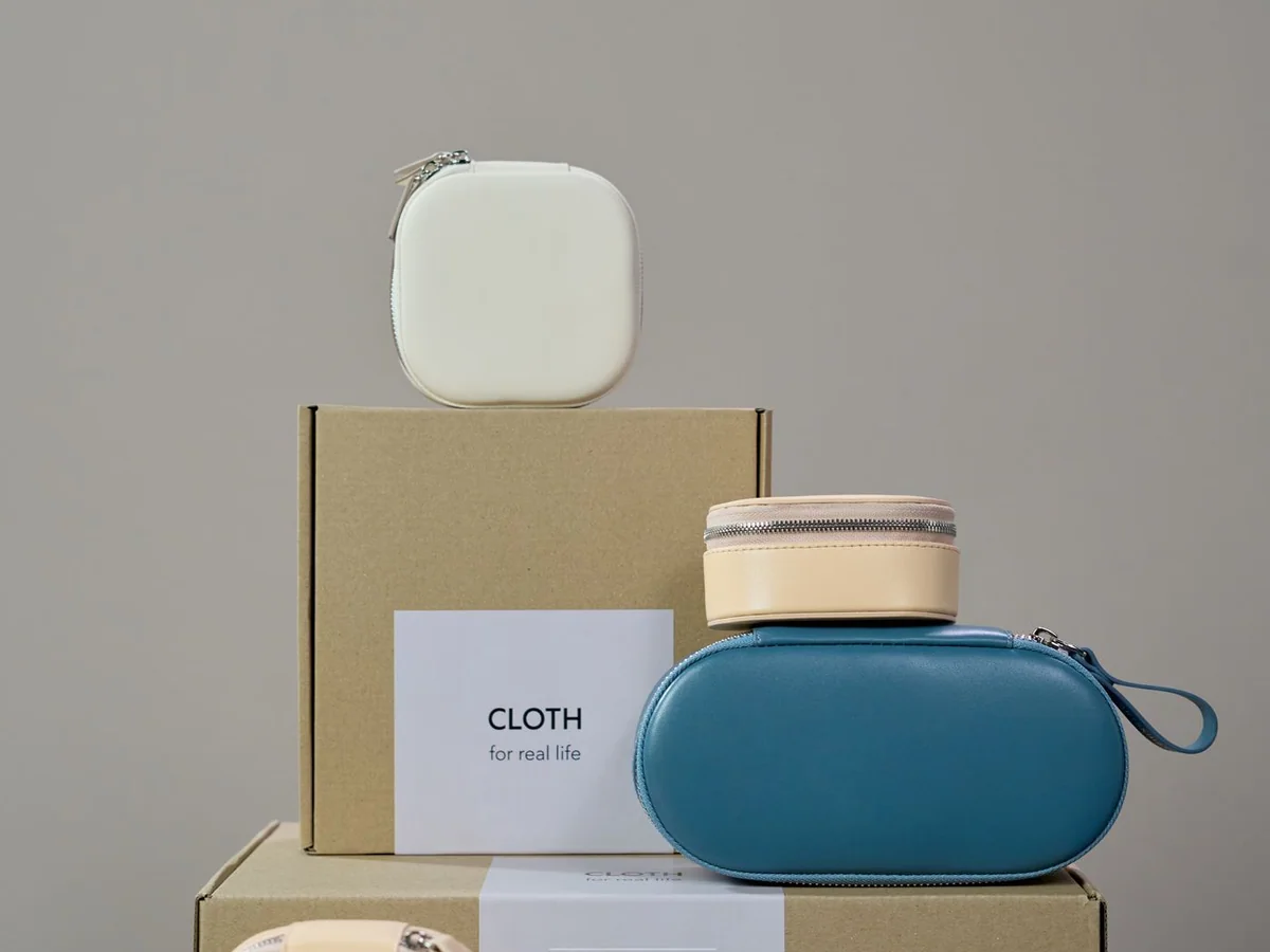 Refined ecommerce product packaging with boxes, labels and presentation cases